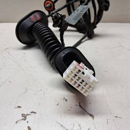 CHICOTE PORTA TRAS DIREITA HB20 2020/VIDRO MANUAL