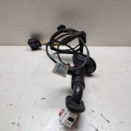 CHICOTE PORTA TRAS DIREITA HB20 2020/VIDRO MANUAL