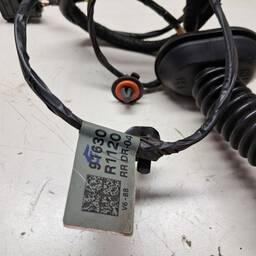 CHICOTE PORTA TRAS DIREITA HB20 2020/VIDRO MANUAL