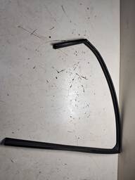 CANALETA VIDRO PORTA TRASEIRA DIREITA HB20 HATCH 2020/