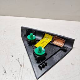 ABAMENTO INTERNO TRASEIRO DIREITO HB20 2020 / HATCH