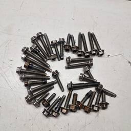 PARAFUSOS PEQUENOS MOTOR ONIX TRACKER  1.0T 2020/