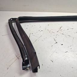 CANALETA VIDRO PORTA TRASEIRA DIREITA POLO NIVUS 2018/ AVARI