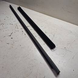 PESTANA PORTA TRASEIRA DIREITA EXT. POLO NIVUS 2018/