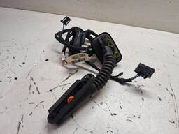 CHICOTE PORTA TRAS DIREITA POLO 2020/ MANUAL