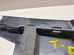 MOLDURA TRASEIRA DIR PORTA POLO 2020/