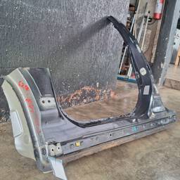 CAIXA AR LATERAL ESQUERDA TRACKER 2020/