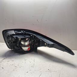 LANTERNA TRASEIRA ESQUERDA TORO 2016 2017 A 2025