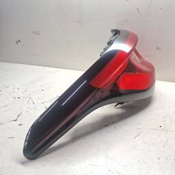 LANTERNA TRASEIRA ESQUERDA TORO 2016 2017 A 2025