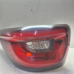 LANTERNA TRASEIRA ESQUERDA TORO 2016 2017 A 2025