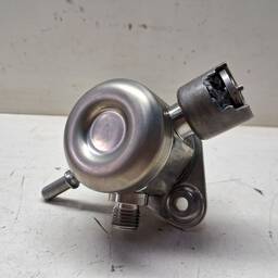 BOMBA ALTA EVOQUE FUSION  FREELANDER  XC60 2.0 12/17 AVARIA