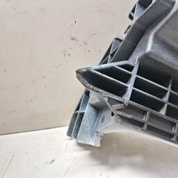 GUIA PARACHOQUE DIANTEIRO ESQUERDO EVOQUE 2012 A 2019 AVARIA