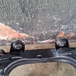 EIXO AGREGADO TRASEIRO EVOQUE 2012 A 2016 FREELANDER 2 09/13