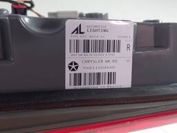 LANTERNA TRASEIRA DIREITA GRAND CHEROKEE 2014 A 2021 (MALA)