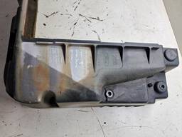 PAINEL FRONTAL INFERIOR  FIESTA 2003 A 2009 DETALHE 