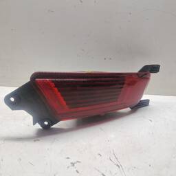 LENTE REFLETOR PARACHOQUE TRASEIRO DIREITO EVOQUE 12 A 2019