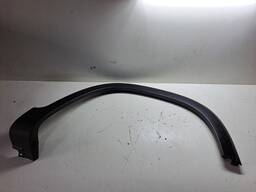 MOLDURA PARALAMA DIANTEIRO DIREITO TORO 2016 A 2023 DETALHE 