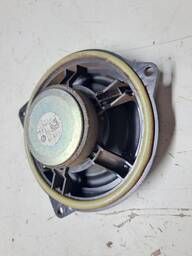 ALTO FALANTE PORTA TRASEIRO ESQUERDO BMW 320 F30 2013  A 201