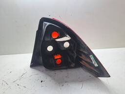 LANTERNA TRASEIRA ESQUERDA FIESTA SEDAN 2005 A 2010 AVARIA 