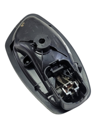 MACANETA PRATA INTERNA ESQUERDO RENAULT FLUENCE 2012 2017 PRETO DIANTEIRA