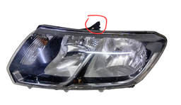 Farol Esquerdo Sandero 15/20 Logan 2014 a 2020 Detalhe