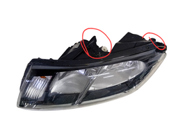 FAROL ESQUERDO SANDERO 15/20 LOGAN 2014 A 2020 DETALHE