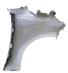 PARALAMA ESQ ARGO CRONOS 2018 2019 2020/.. S/MOLD DETALHE