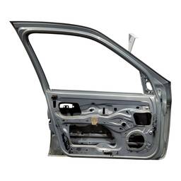 PORTA DIANTEIRA ESQUERDA CLIO 2000 2001 A 2012