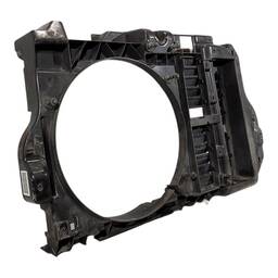 PAINEL FRONTAL DEFLETOR RADIADOR C5 3.0 V6 2008/2020 DETALHE