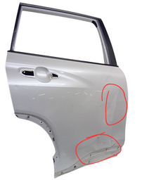 PORTA TRASEIRA DIREITA COROLLA CROSS 2022  A 2024/ - DETALHE