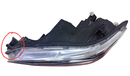 FAROL DIANTEIRO ESQUERDO SEM LED TRACKER 2020/2023 -DETALHES
