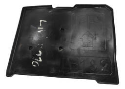  CAPA INFERIOR BASE BATERIA NISSAN TIIDA 2008 2014 ORIGINAL