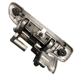 MACANETA EXTERNA TRASEIRA ESQUERDA FIT 2003 A 2008 DOURADO