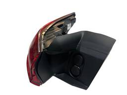 LANTERNA TRASEIRA ESQUERDA FASTBACK 2022/ (CANTO)