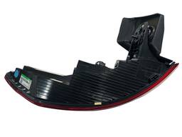 LANTERNA TRASEIRA DIREITA FASTBACK 2022/ (CANTO)