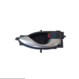 Maçaneta interna porta d.d Toyota Yaris 18.19