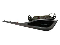 DIFUSOR AR LATERAL DIREITO C/MOLDURA YARIS 2018 A 2021