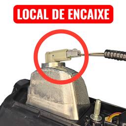 PLUG CINZA LANTERNA T.D COROLLA CROSS XRE 2022 2.0