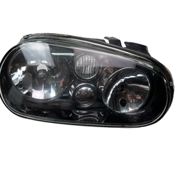 Farol Direito Golf 1999 a 2007 Masc Negra S/ Aux ( def foco)