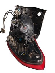 LANTERNA TRASEIRAS ESQUERDA GM ONIX 2020 2024