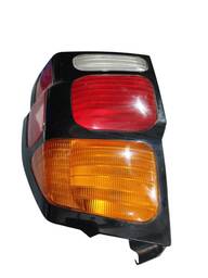 LANTERNA TRASEIRA DIREITA PAJERO SPORT 2001 A 2005