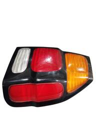 LANTERNA TRASEIRA DIREITA PAJERO SPORT 2001 A 2005