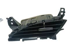 Difusor Ar Lateral Direito Yaris Sedan 2020/