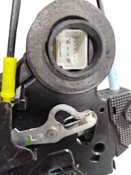 FECHADURA PORTA TRASEIRA ESQ COROLLA 03 A 08 HILUX SW4 06/15