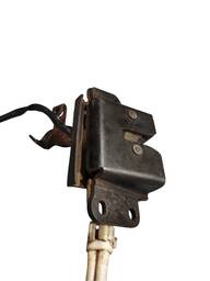 FECHADURA TAMPA TRASEIRA MALA HILUX SW4 1997 2002