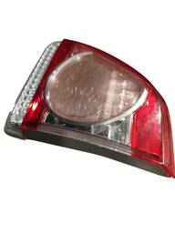 LANTERNA TRASEIRA DIREITA COROLLA 2012 A 2014 (MALA)