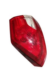 LANTERNA TRASEIRA ESQUERDA FOCUS SEDAN 2014 A 2015 (MALA)