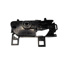 MOLDURA MAÇANETA INTERNA D.E NISSAN KICKS 2019 SV