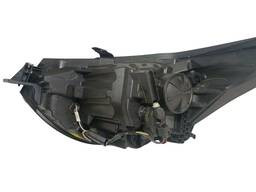 FAROL DIREITO SPIN 2019 2020 A 2024 S/LED  C/DETALHE