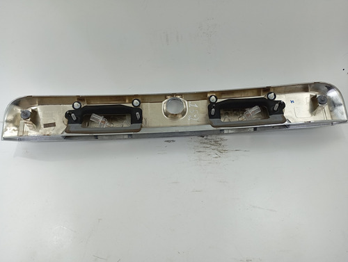 MOLDURA TAMPA TRASEIRA RENAULT DUSTER 2012/2015 USADO